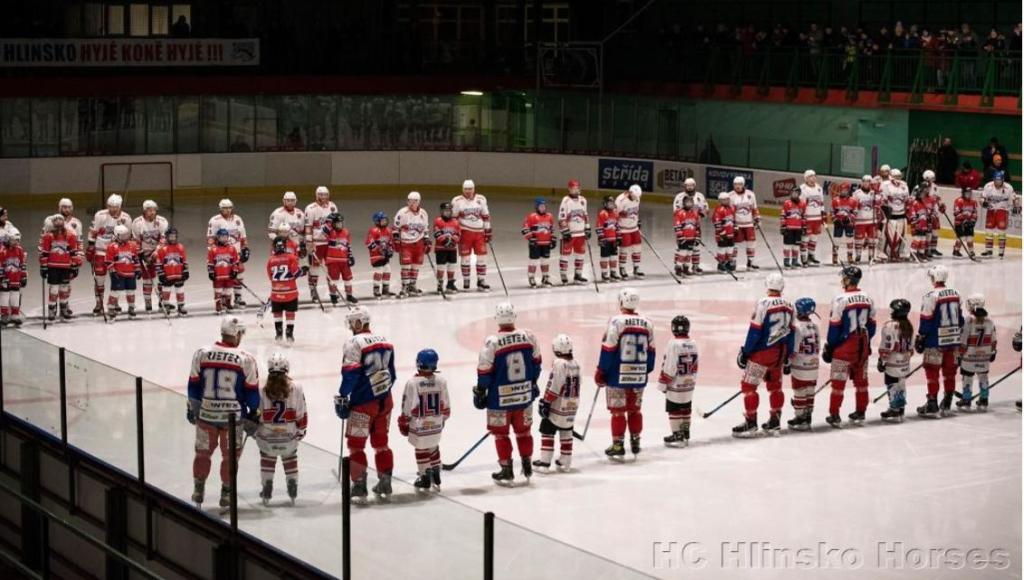 Kohouti rozhodli v přesilovkách. Stav série 1:1